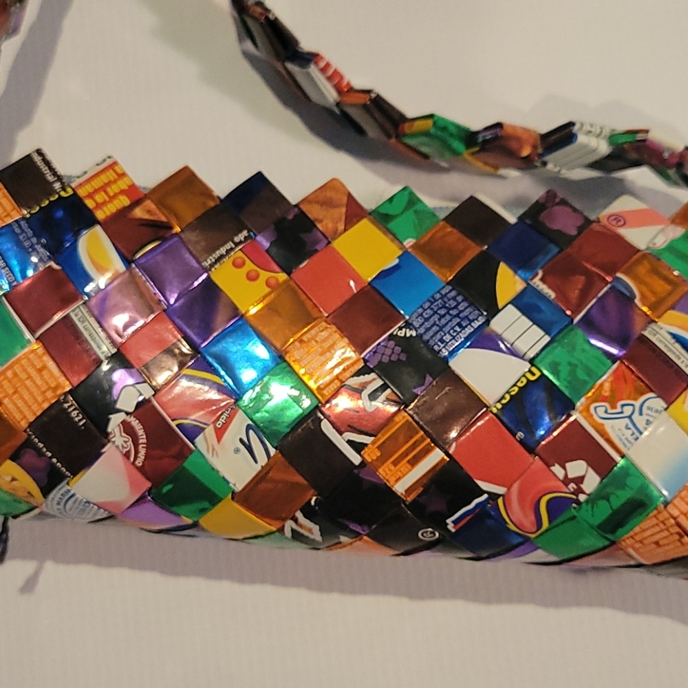 Handmade candy wrapping purse - Picture 2 of 4